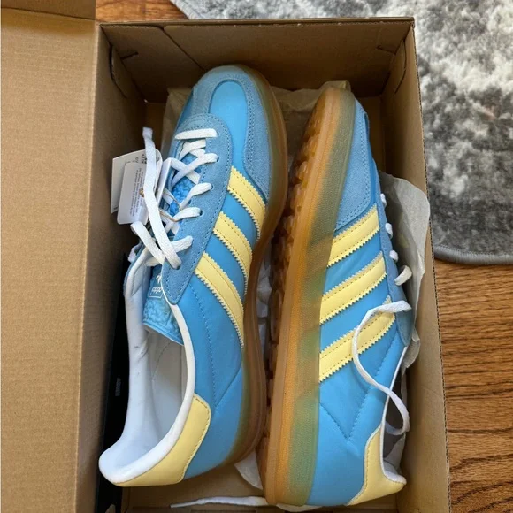 Brand new adidas gazelle shoes - Picture 1 of 2